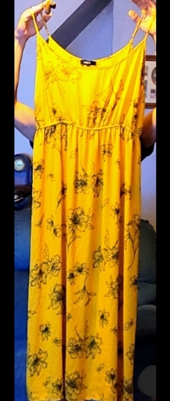 Forever 21 3X Yellow & Black Floral Design Dress - Picture 2 of 10